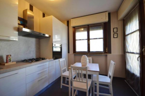 2 bedrooms appartement with city view enclosed garden and wifi at Vercelli